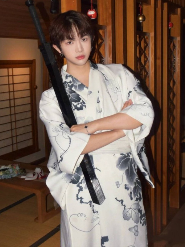 Conjunto de Kimono Tradicional - Photography Online reseña y precio